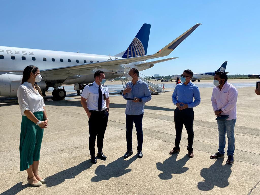 United Airlines reanuda el vuelo directo de Acapulco a Houston