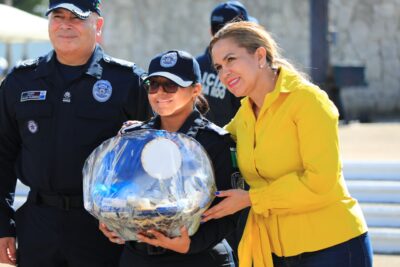 Anuncia Lili Campos bono para los policías