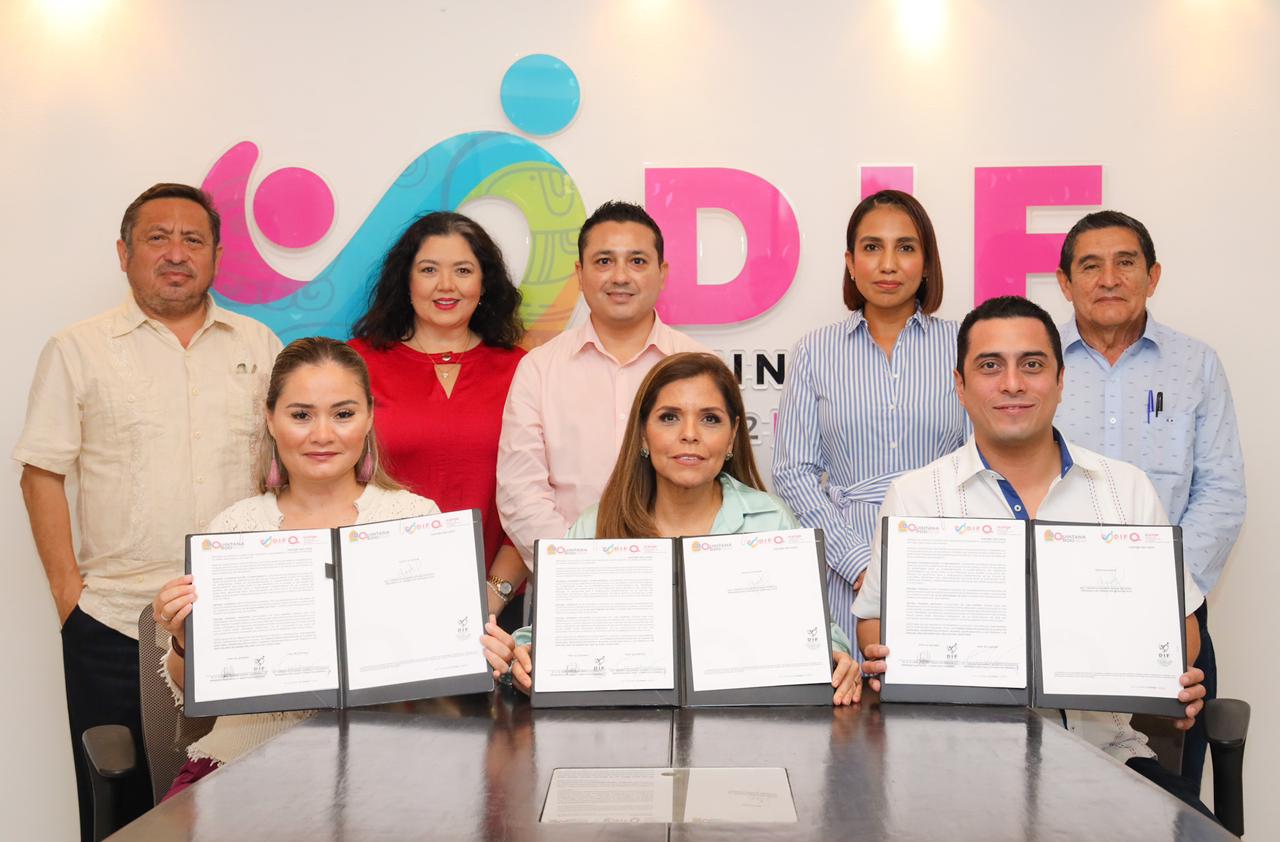 Firman acuerdo DIF Quintana Roo e ICATQR