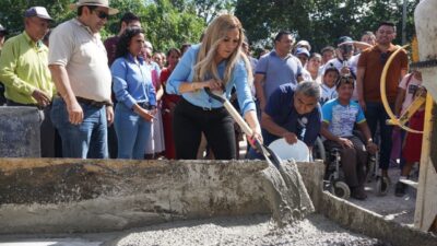 Lili Campos renueva viviendas en comunidades de Solidaridad