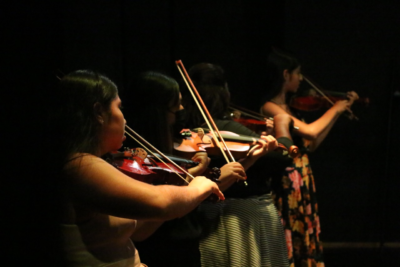 Lili Campos a través de IMCAS, logró la aprobación de 13 alumnos de orquesta sinfónica para el proyecto de Alondra de la Parra Armonía social