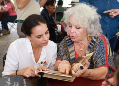 Ana Patricia Peralta 53 Aniversario Fundadores Cecilio Chi Arte Público Cancún 2023