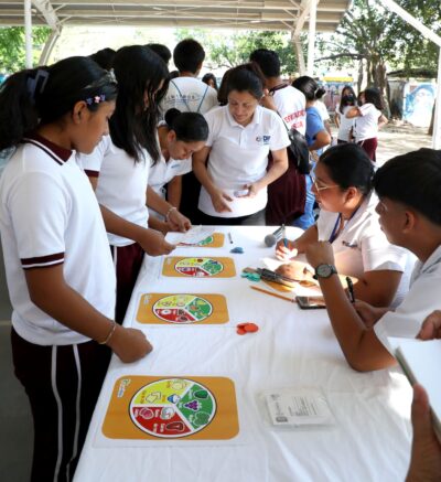 Se llevó a cabo el programa “DIF en tu Escuela Formando Adolescentes Conscientes” a la Secundaria Juan Rulfo. 
