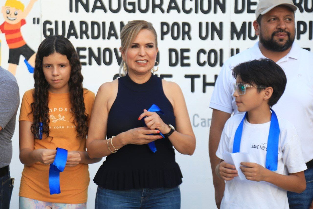 Lili Campos junto con Cabildo Infantil