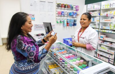 Mara Lezama acerca servicios de salud a la ciudadanía con Unidad Médica del Bienestar en Puerto Morelos