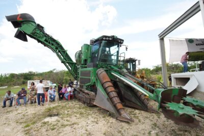 asamblea en la que productores de caña de azúcar de la ribera del Río Hondo cerraron la zafra 2022-2023