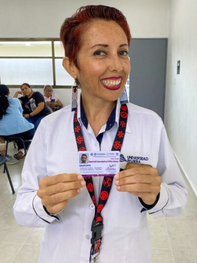 Lili Campos da Iniciativa a el Programa “De Mujer a Mujer” que ha entregado tarjetas de descuentos través del Instituto de las Mujeres