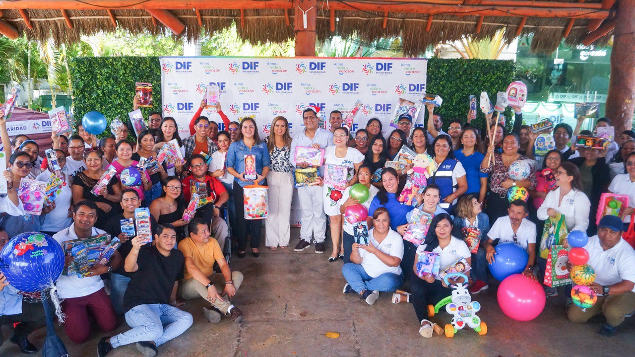 Las Casas de Juguete están en la sede del DIF y el antiguo palacio municipal para la colecta de juguetes que serán regalados en navidad