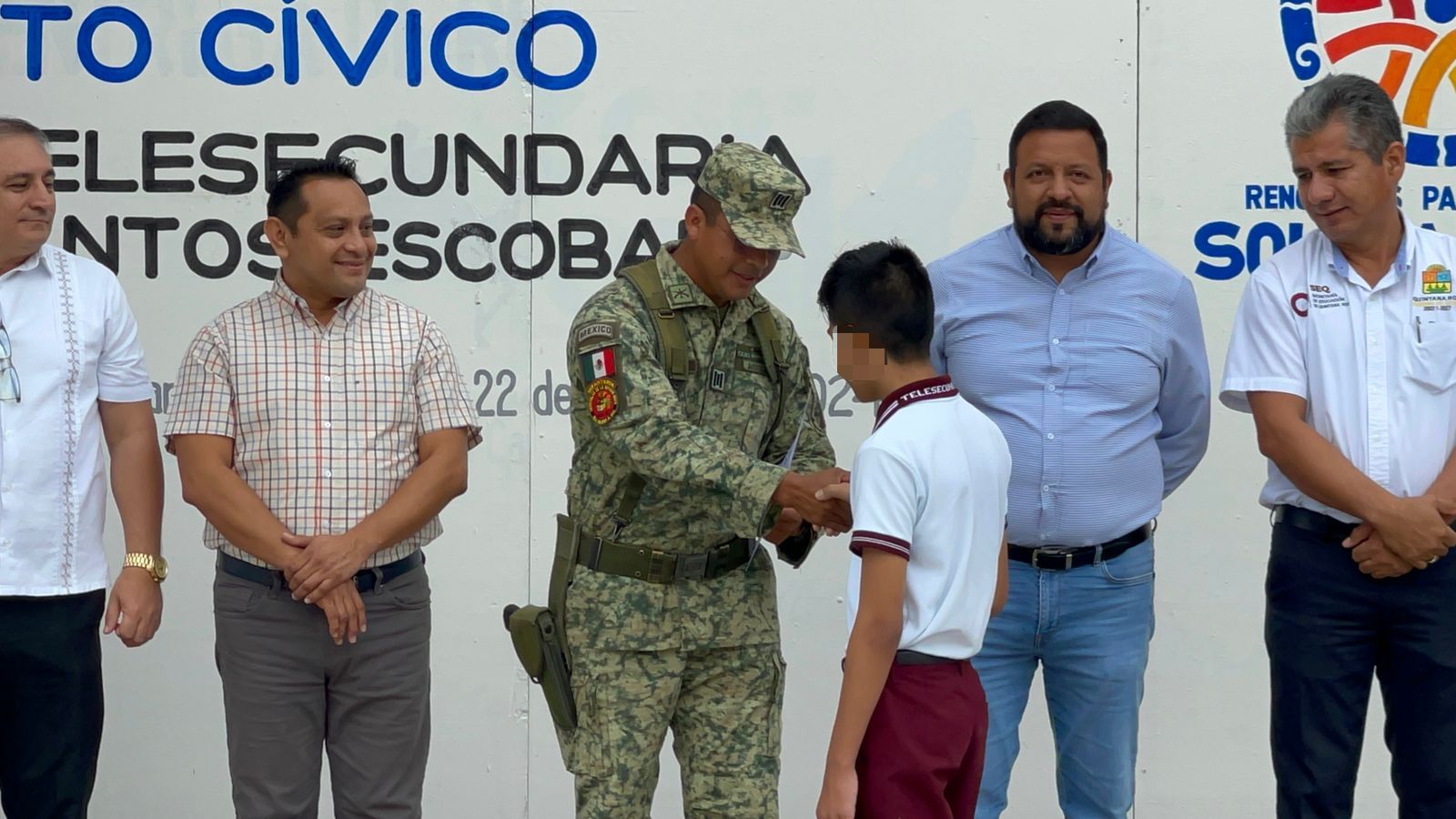 Impulsan valores cívicos en estudiantes de la comunidad Cristo Rey