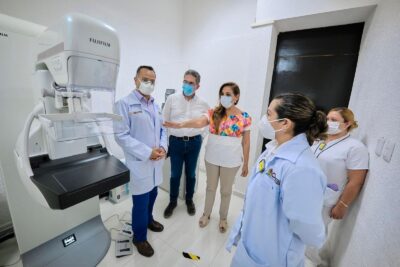 Mara Lezama supervisan servicios de salud en hospital de Carrillo Puerto