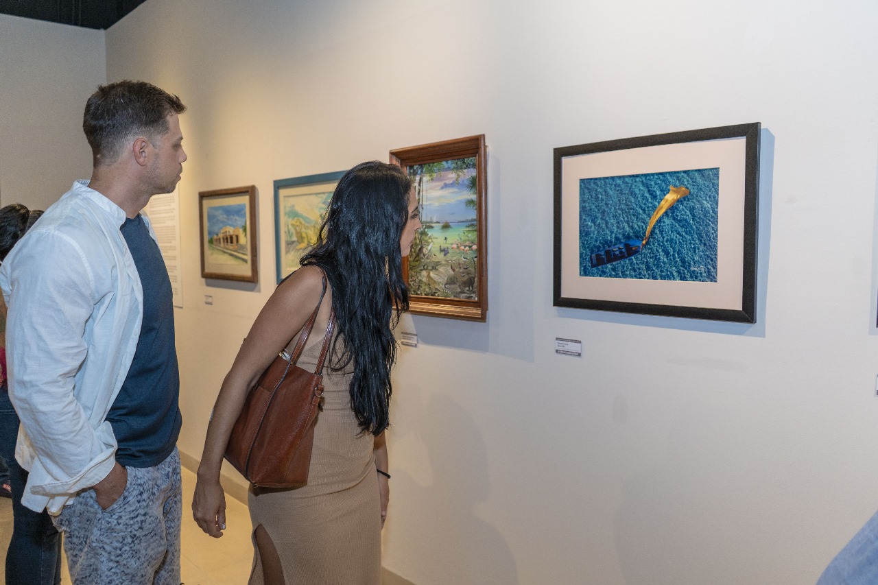 Exposición “37 Años de Legado Cultural” en el Museo de la Isla