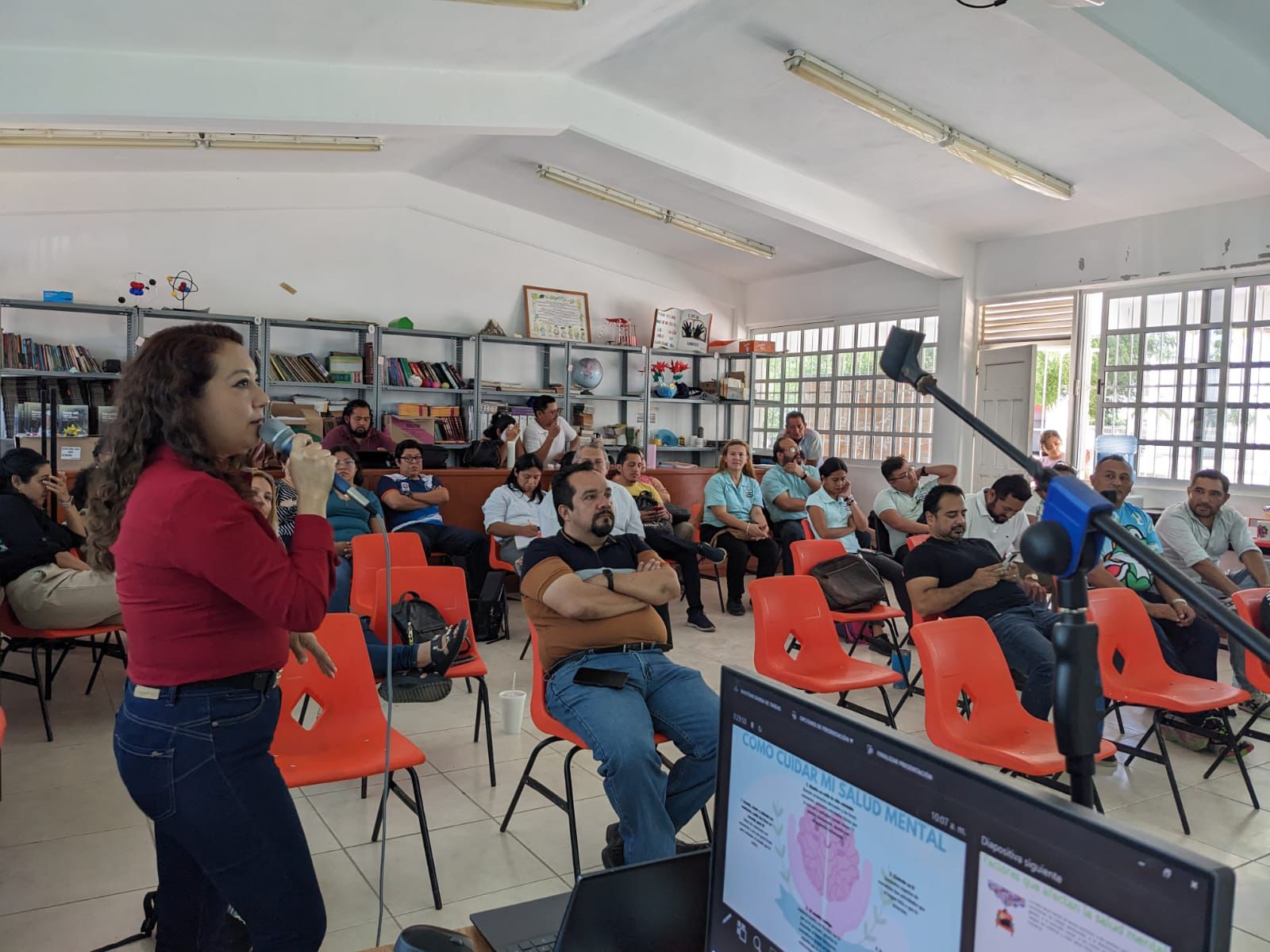 Pomueven salud mental entre docentes