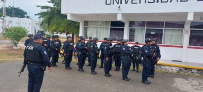 Policías de Solidaridad toman curso de manejo de armamento en Solidaridad por parte de SEDENA