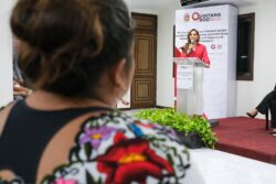 5 mil becas en cursos de formación a micro, pequeñas y medianas empresas (MIPYMES) gobernadora de Quintana Roo,