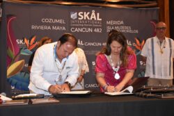 Skål International Cancún, Isla Mujeres , Puerto Morelos, Riviera Maya , Cozumel y Mérida llevan a cabo su reunión mensual y hermanamiento Mundo Maya