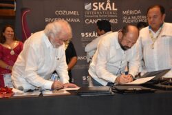 Skål International Cancún, Isla Mujeres , Puerto Morelos, Riviera Maya , Cozumel y Mérida llevan a cabo su reunión mensual y hermanamiento Mundo Maya