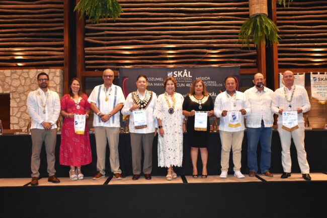 Skål International Cancún, Isla Mujeres , Puerto Morelos, Riviera Maya , Cozumel y Mérida llevan a cabo su reunión mensual y hermanamiento Mundo Maya