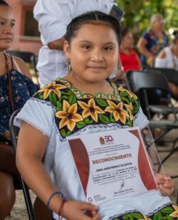 En el marco del Día Nacional de la Niña Indígena y Afromexicana, el INMAYA premió a concursantes de Poesía Infantil