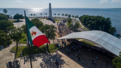 La gobernadora festeja la revolución