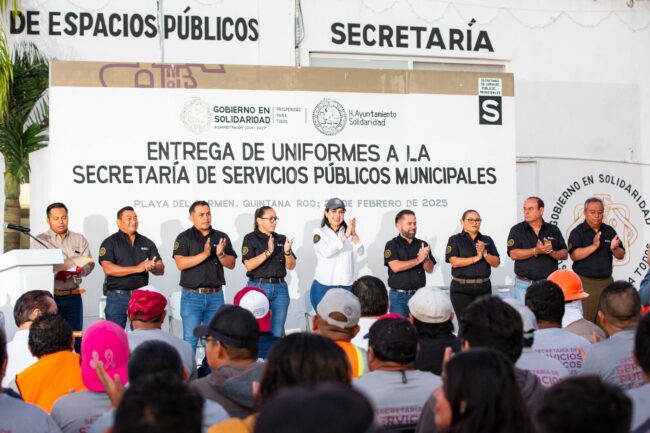 Basura recolectadas en Solidaridad 86 mil toneladas . La presidenta de Solidaridad, Estefanía Mercado, hizo entra de equipo, uniformes y maquinaria.