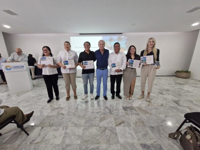 (AHCPM&IM) Hoteles de Cancún ,reconoce a colaboradores destacados en la 12.ª entrega de reconocimientos a los colaboradores del sector hotelero