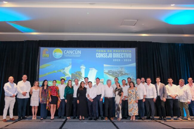 TOMA DE PROTESTA ASOCIACIÓN DE HOTELES DE CANCÚN, MARA LEZAMA, RODRIGO DE LA PEÑA, JESÚS ALMAGUER
