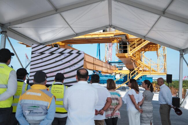 Supervisa Claudia Sheinbaum y Mara Lezama avance del puente Nichupté en Cancún