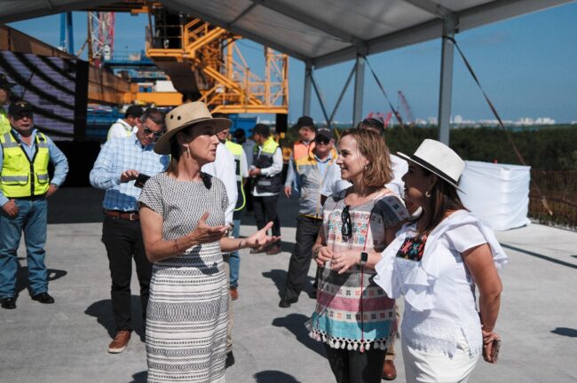 Supervisa Claudia Sheinbaum y Mara Lezama avance del puente Nichupté en Cancún