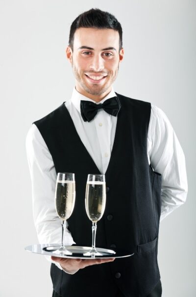 Aprende cómo capacitar a tu equipo para vender más en restaurantes sin presionar al cliente. Técnicas sutiles, motivación e incentivos para..