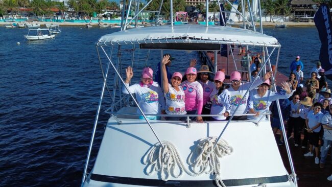 nició el 8vo. Torneo Internacional de Pesca Femenil “La Diosa del Mar” en Puerto Morelos, con el pitido de salida de Mara Lezama