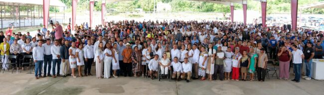 En la Sesión solemne del Cabildo de José María Morelos conmemoran el 78 aniversario del Kilómetro 50 con la presencia de Mara Lezama.