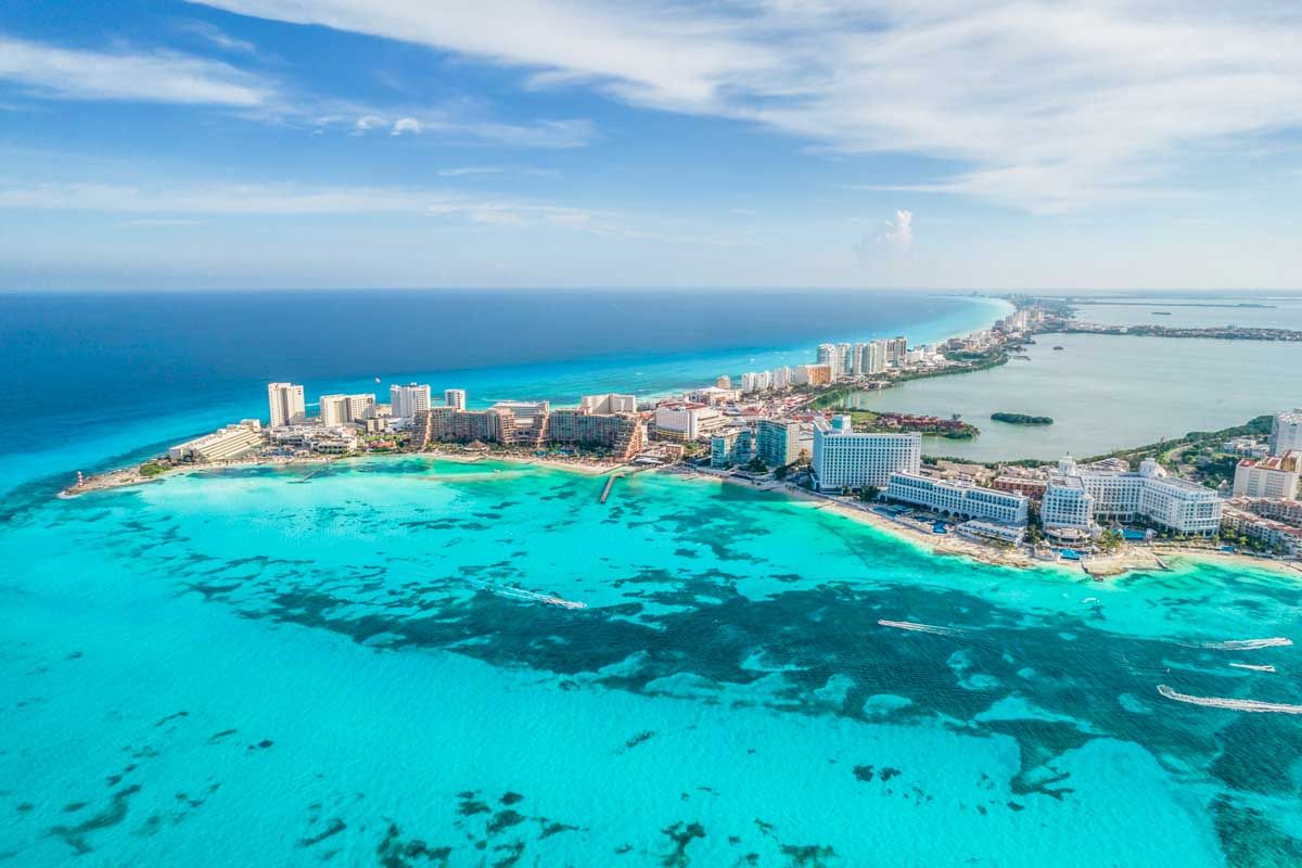 Cuidemos la salud de los turistas en el Caribe Mexicano. Sol y calor factor de riesgo para turistas. Consejos de prevención para disfrutar