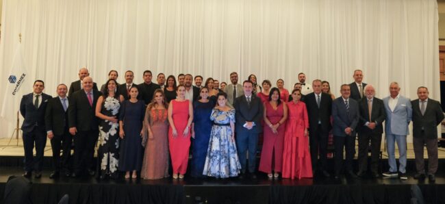 Consejo Directivo 2025-2027 de COPARMEX Quintana Roo toma protesta con la presencia de Mara Lezama y autoridades.
