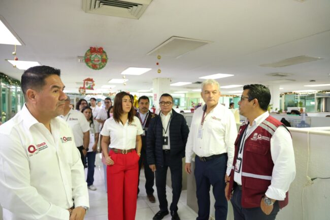 SEQ recibe el Distintivo de Excelencia en el Servicio Público de SABGOB por su compromiso con calidad, transparencia y atención ciudadana.