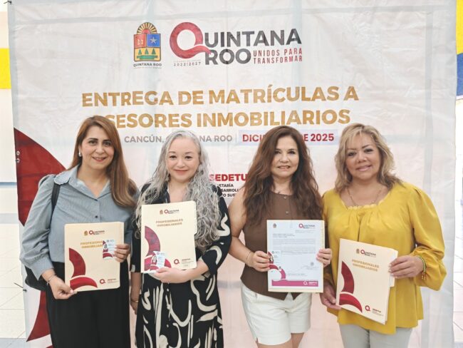 SEDETUS entrega matrículas inmobiliarias en Cancún para fortalecer certeza jurídica y profesionalización del sector inmobiliario.
