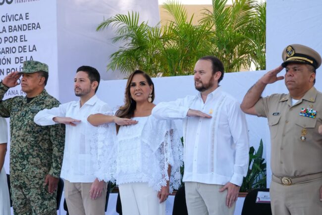 Conmemoración de los 51 años de la Constitución de Quintana Roo, evento cívico encabezado por Mara Lezama