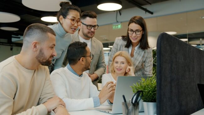 Integración en la empresa, la generación que aporta experiencia y perspectiva