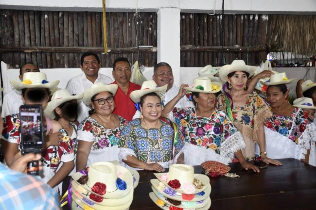 Tradicionales Fiestas Mayas de Tulum fortalecen la identidad cultural con el impulso del INMAYA y la participación de comunidades mayas.