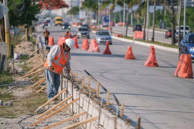 Crecimiento industrial en Quintana Roo posiciona al estado como líder nacional. Mara Lezama impulsa inversión y diversificación económica.