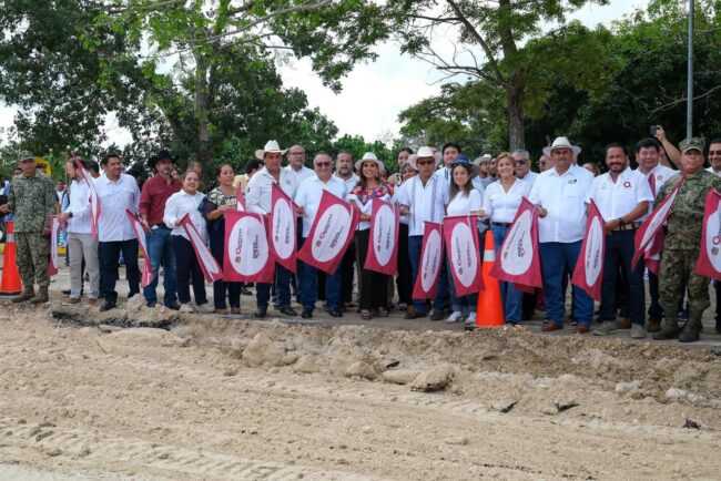 Mara Lezama da el banderazo de la rehabilitación del ramal a Javier Rojo Gómez . Proyecto estratégico con inversión y beneficios regionales.