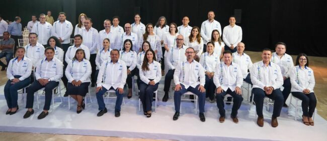 Mara Lezama le toma protesta a Adrienne Díaz Villanueva como presidenta de la CANACO impulsando el liderazgo femenino en Quintana Roo.