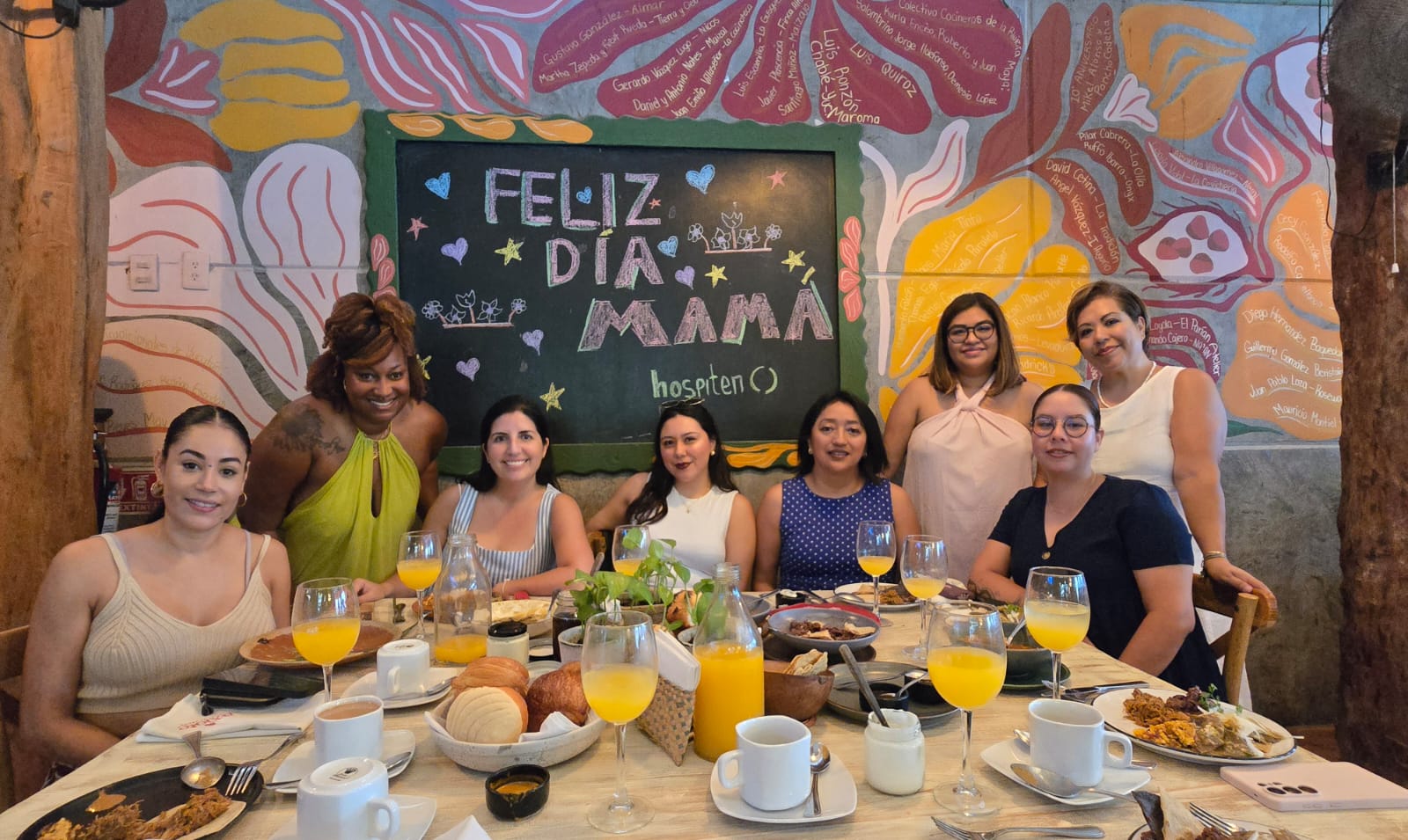 Hospiten festeja a mamá en Cancún y Playa del Carmen