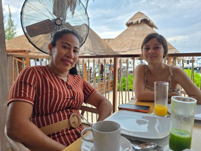 Hospiten festeja a mamá en Cancún y Playa del Carmen con un emotivo encuentro lleno de salud, gratitud y atención humana.