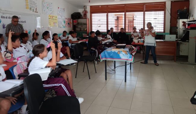 INMAYA fortalece el bienestar comunitario con taller de huertos escolares en la comunidad Sacxan, cimentando enseñanza y autosuficiencia