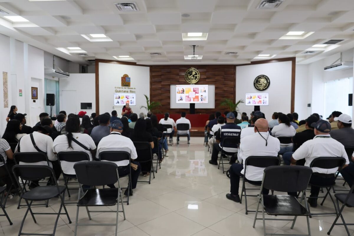 Capacitación a operadores de IMOVEQROO fortalece el transporte