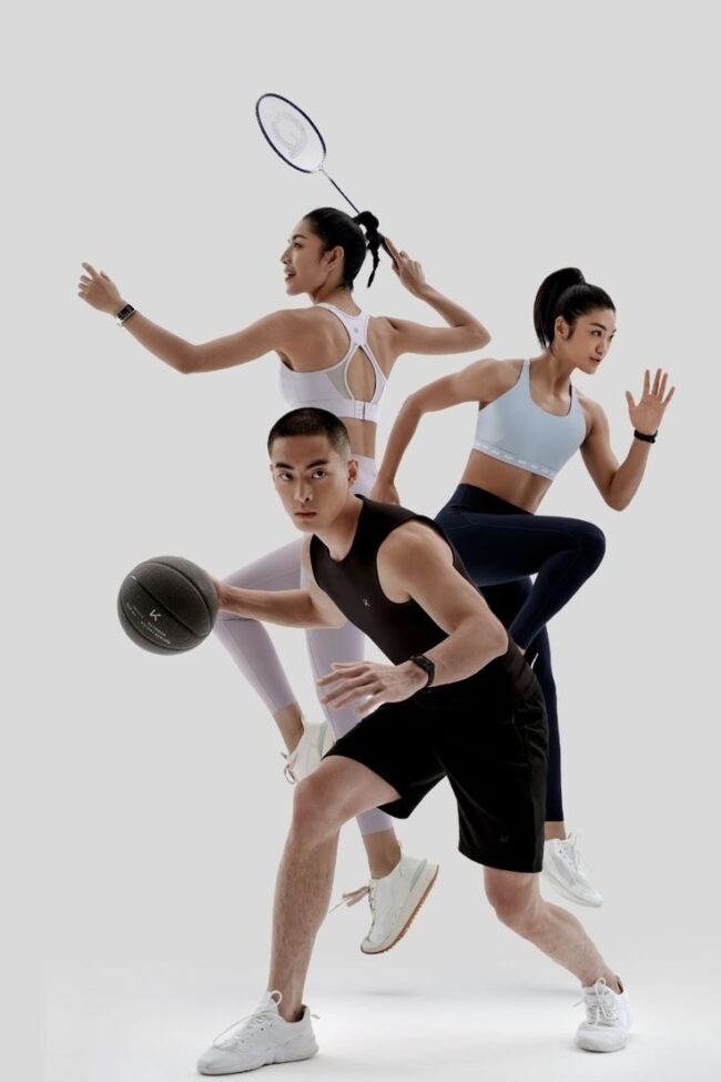 ropa moderna y telas inteligentes para mayor comodidad y rendimiento.