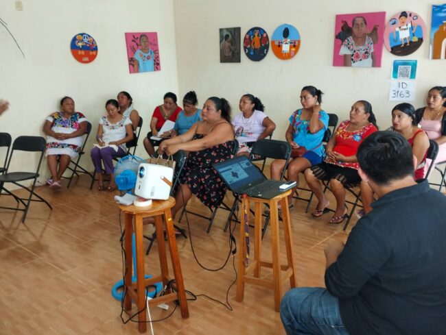 INMAYA impulsa mujeres indígenas con acciones de capacitación, cultura maya, autonomía económica y apoyo a estudiantes indígenas en Quintana Roo.
