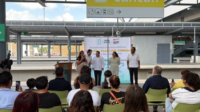 Banderazo de salida Tren Maya reanuda ruta Cancún Playa del Carmen con cuatro viajes diarios. Mara Lezama 