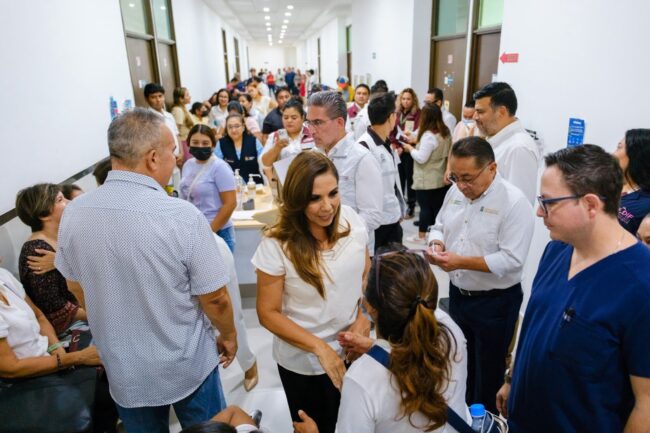 Mara Lezama supervisó la valoración posquirúrgica de 103 pacientes beneficiados con cirugías gratuitas de pterigión en Cancún.