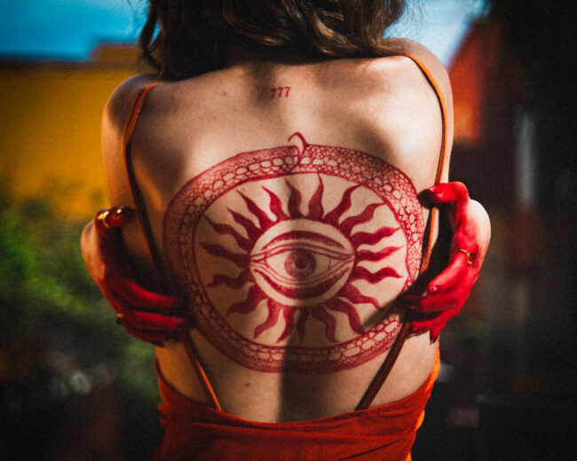 cantante de Cancún, cantante brasileña mexicana, Abacaxi nuevo sencillo pop tropical GEORGIA